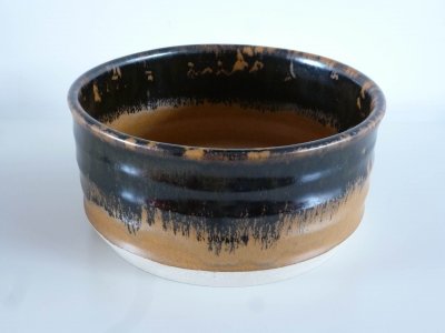 large bowl black & tan